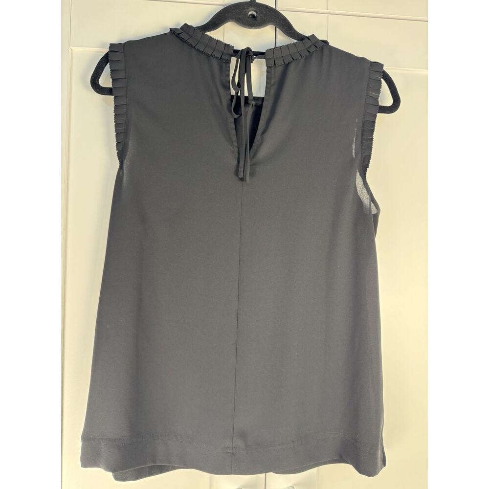J.CREW Black Pleated Neck Keyhole Back Blouse 100% Polyester Sleeveless 8 - Picture 3 of 5